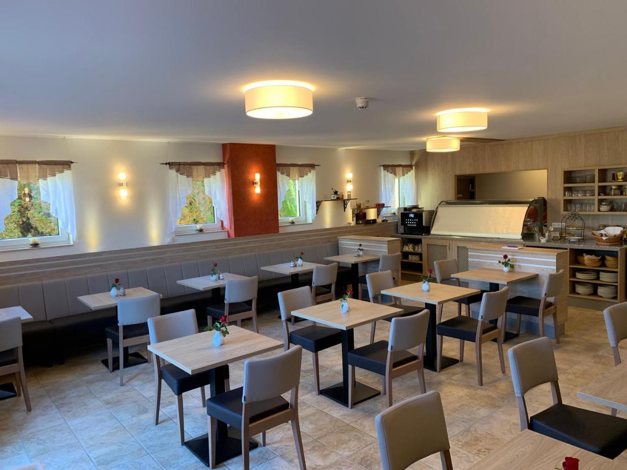 St Michael Atrona Gmbh Hotel Ойскирхен Екстериор снимка