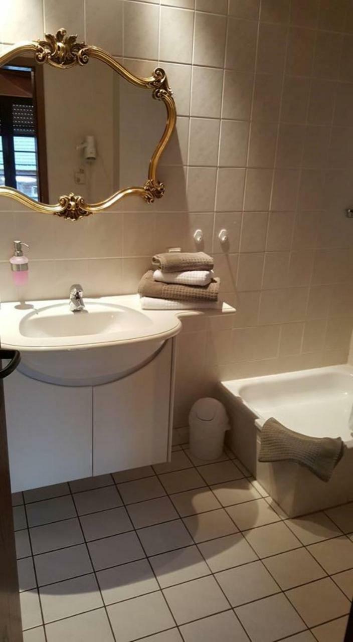 St Michael Atrona Gmbh Hotel Ойскирхен Екстериор снимка
